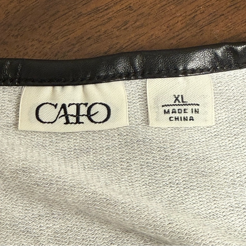 Cato Cream Black Graphic Top XL Paris City Print Rhinestone Long Sleeve - Picture 9 of 12